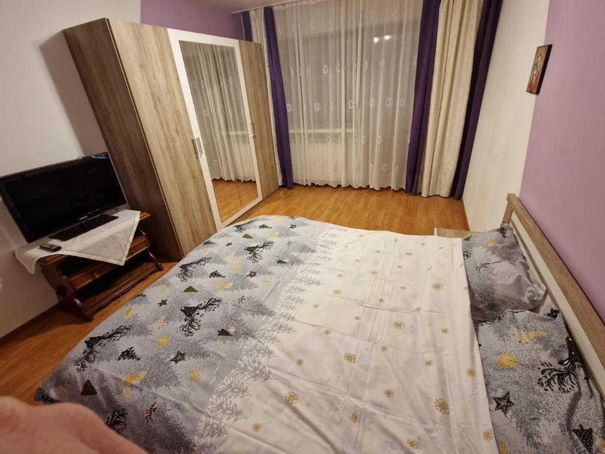 Apartament Victoria Lägenhet Târgu Jiu Exteriör bild